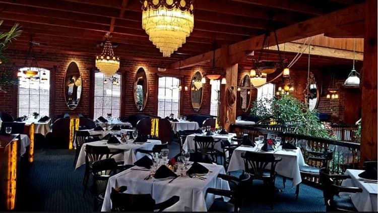 9 Best Restaurants Open for Thanksgiving Dinner Joplin, MO – 2023